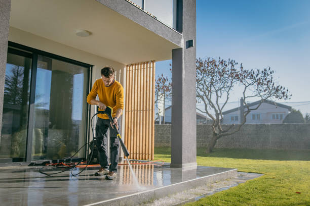 Best Pool Deck Cleaning  in Lochearn, MD